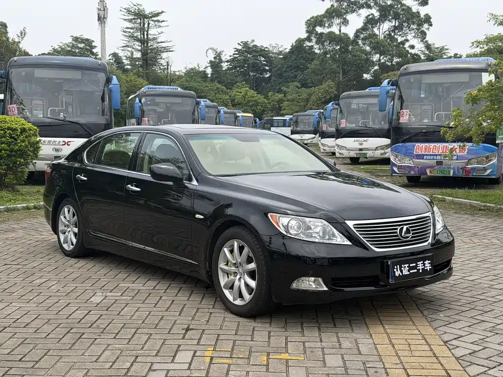 Lexus LS 2006 460L