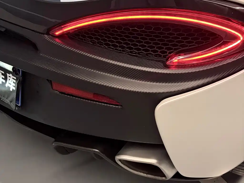 McLaren 570S 2015 model 3.8T Coupe