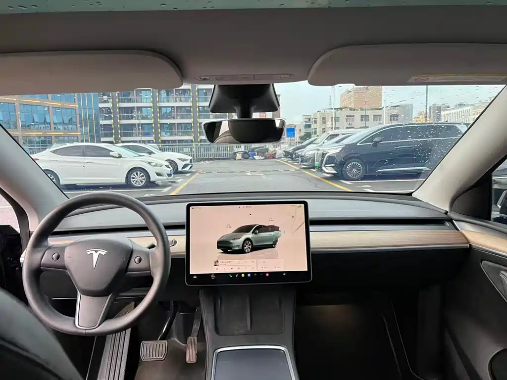 Tesla Model Y 2023 Rear-Wheel Drive