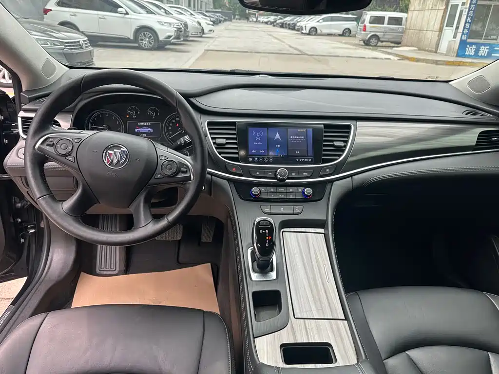 Buick LaCrosse 2021 652T Luxury