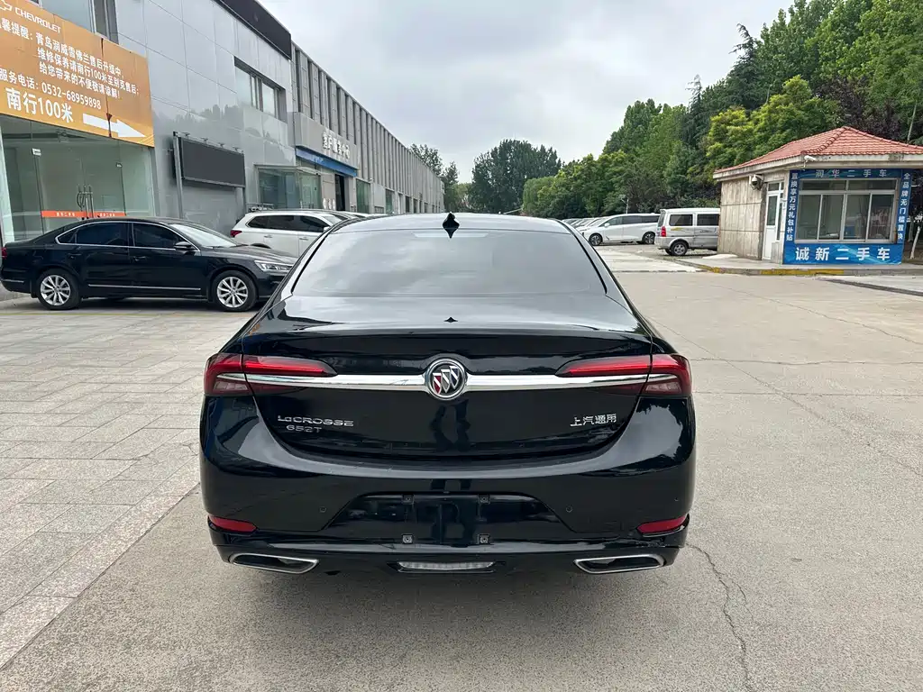Buick LaCrosse 2021 652T Luxury