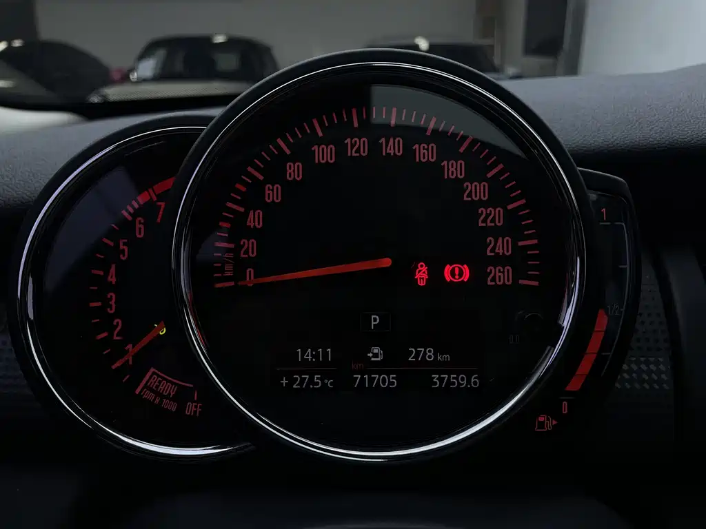 MINI Cooper 5-Door 2016 1.5T