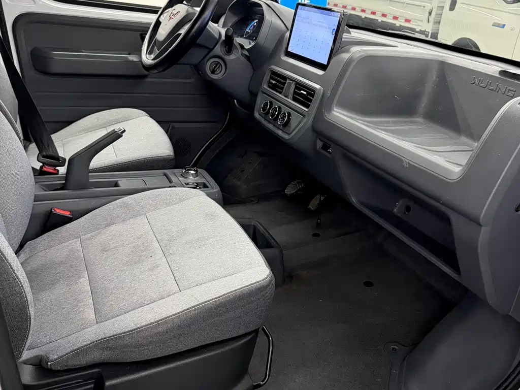 Wuling Yangguang 2024 300km Comfort Edition Panel Van 60kW