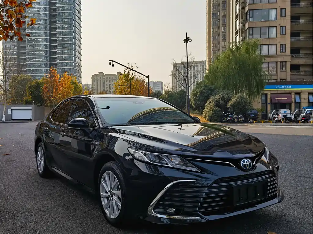 Camry 2023 Hybrid 2.5HGVP Leading Edition