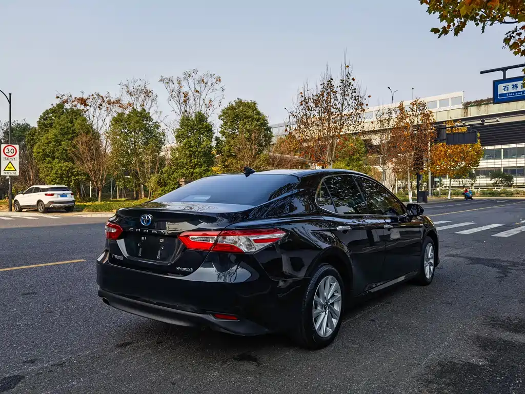 Camry 2023 Hybrid 2.5HGVP Leading Edition