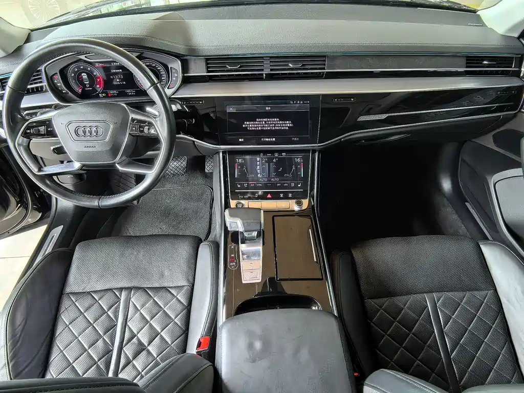 Audi A8L 2021 50 TFSI quattro Comfort