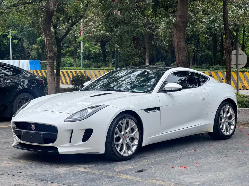 Jaguar F-TYPE 2016 3.0 SC Coupe