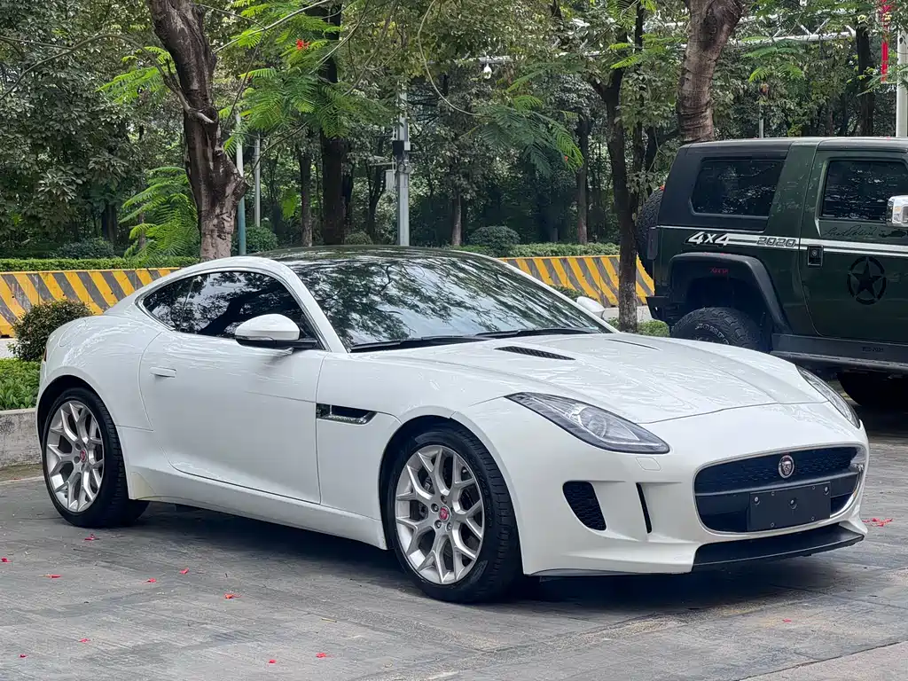 Jaguar F-TYPE 2016 3.0 SC Coupe