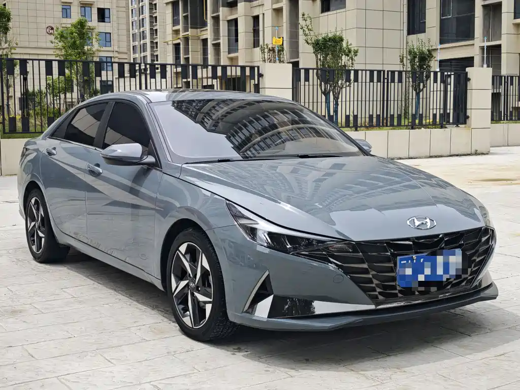 Elantra 2023 1.5L CVT GLS Leading Edition