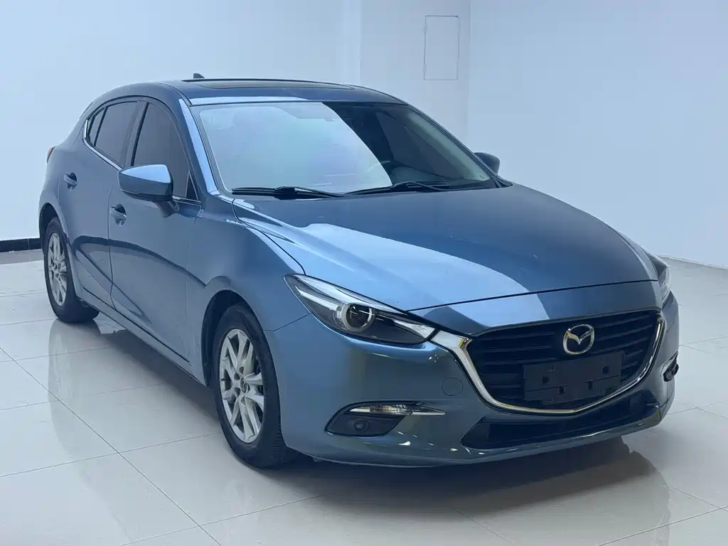 Mazda 3 Axela 2017 Hatchback 1.5L Automatic Luxury Edition China V
