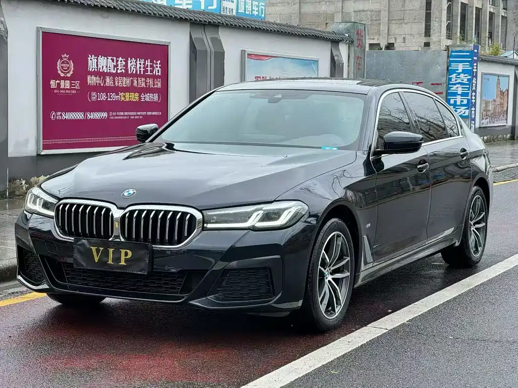 BMW 5 Series 2022 525Li M Sport Package