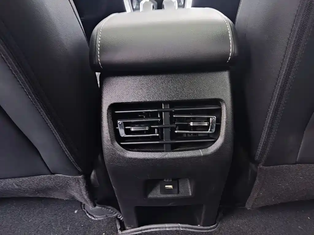 Haval M6 2021 PLUS 1.5T DCT Smart Enjoyment Edition