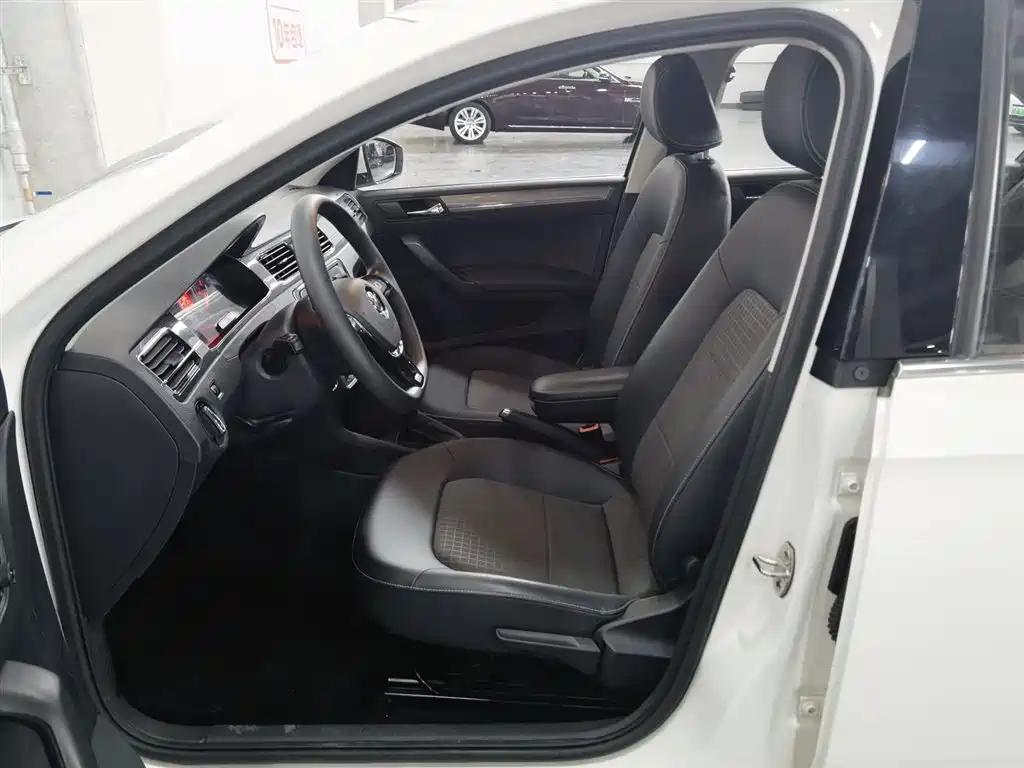 Volkswagen Santana Gran Lavida 2017 1.6L Automatic Comfort Edition