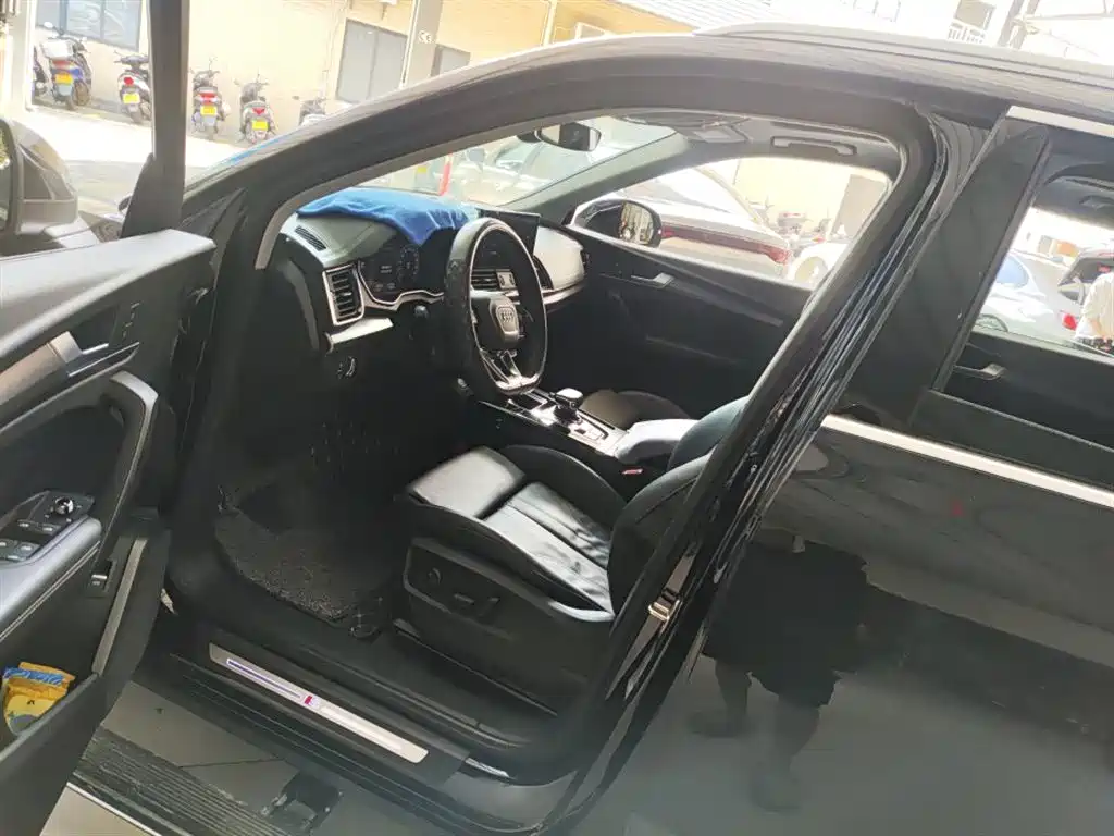 Audi Q5L 2022 Updated 40T Luxury Dynamic Edition