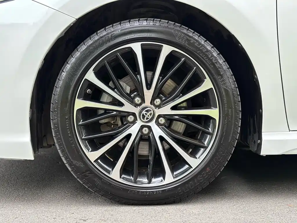 Toyota Camry 2019 Facelift 2.5S Fengshang Edition