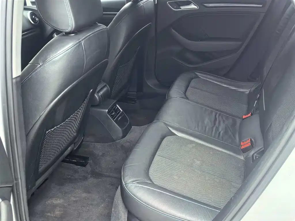 Audi A3 2019 Limousine 35 TFSI Sport China VI