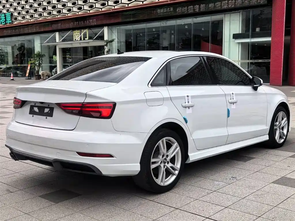 Audi A3 2019 Limousine 35 TFSI Sport China VI