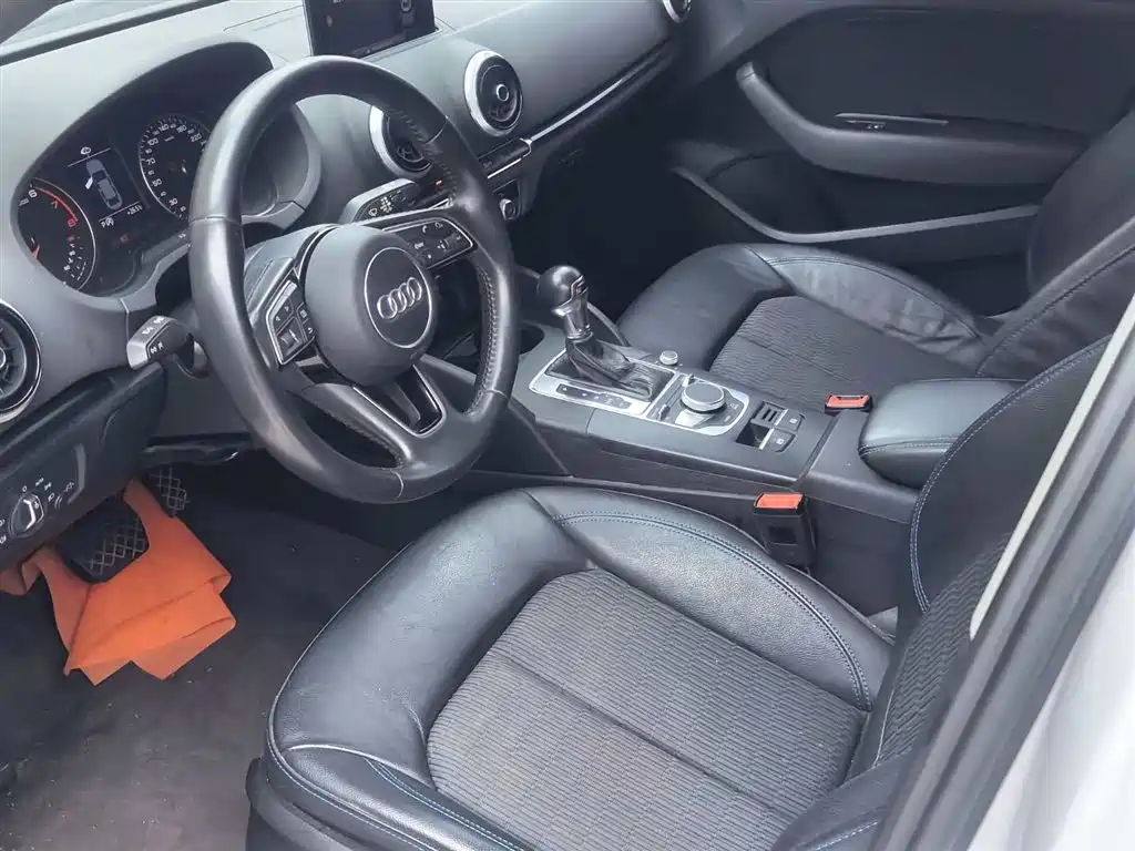 Audi A3 2019 Limousine 35 TFSI Sport China VI
