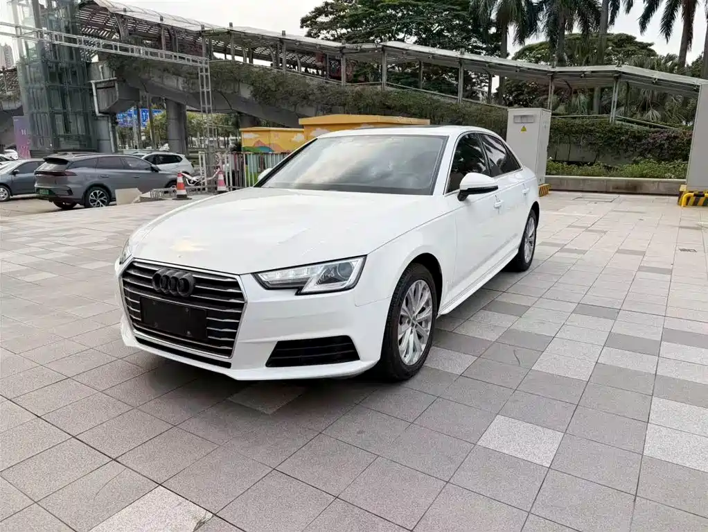 Audi A4L 2017 Plus 40 TFSI Progressive Edition
