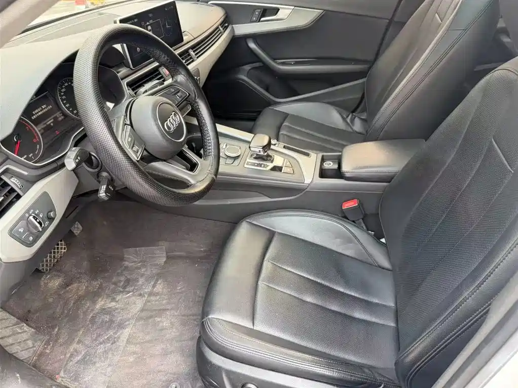 Audi A4L 2017 Plus 40 TFSI Progressive Edition
