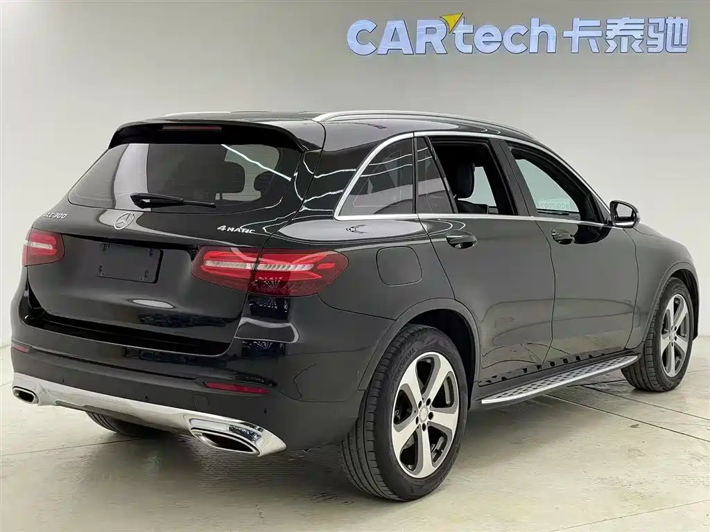 Mercedes-Benz GLC 260 4MATIC Luxury (2018 Facelift)