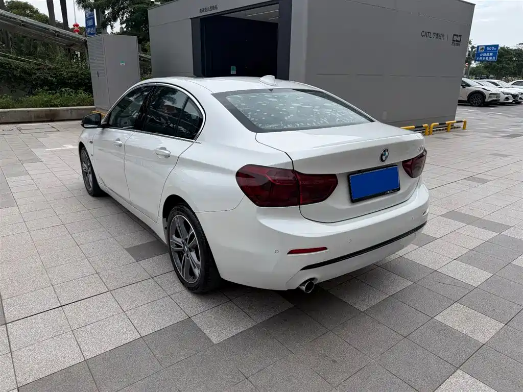 BMW 1 Series 2017 118i Sport