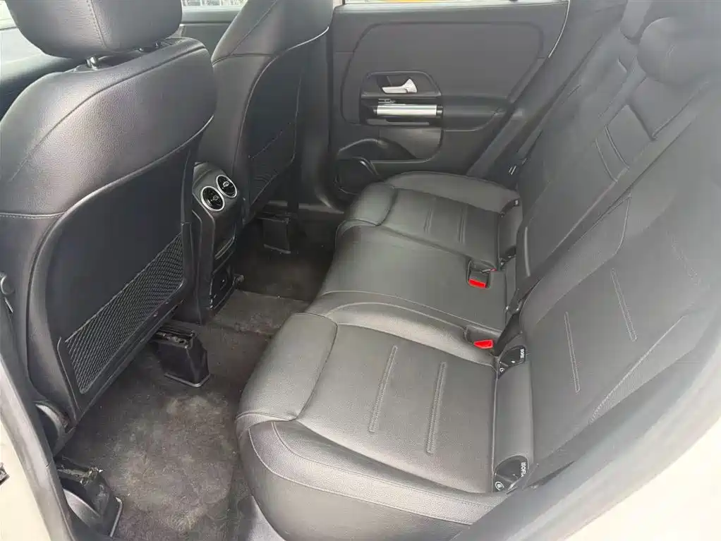Mercedes-Benz GLA 200 2020