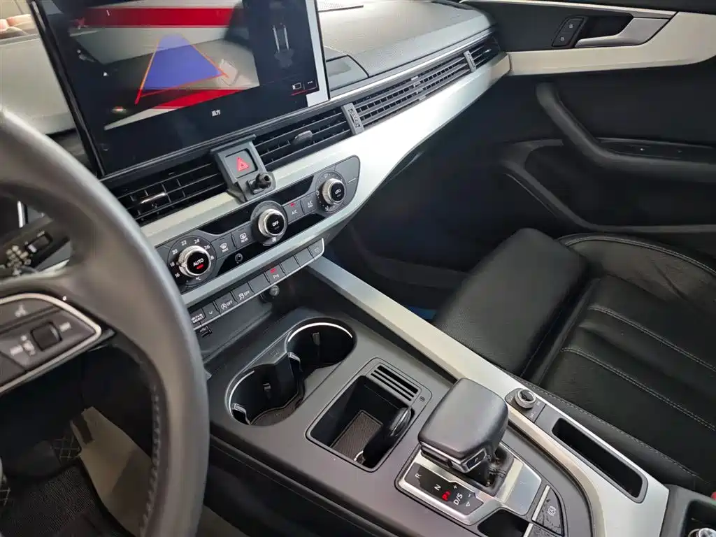 Audi A4L 2020 40 TFSI Fashion Dynamic
