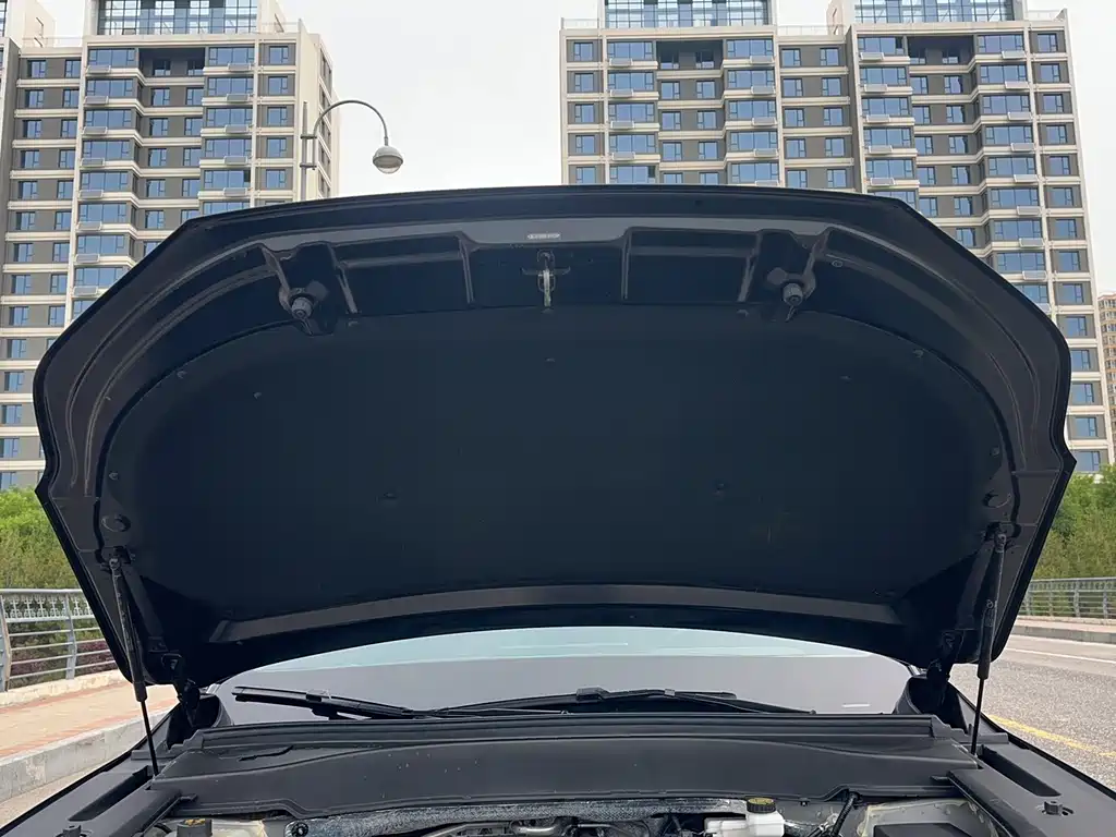 GAC Trumpchi GS8 2022 Pilot Series 2.0TGDI FWD Luxury Smart Connect Edition (7-Seater)