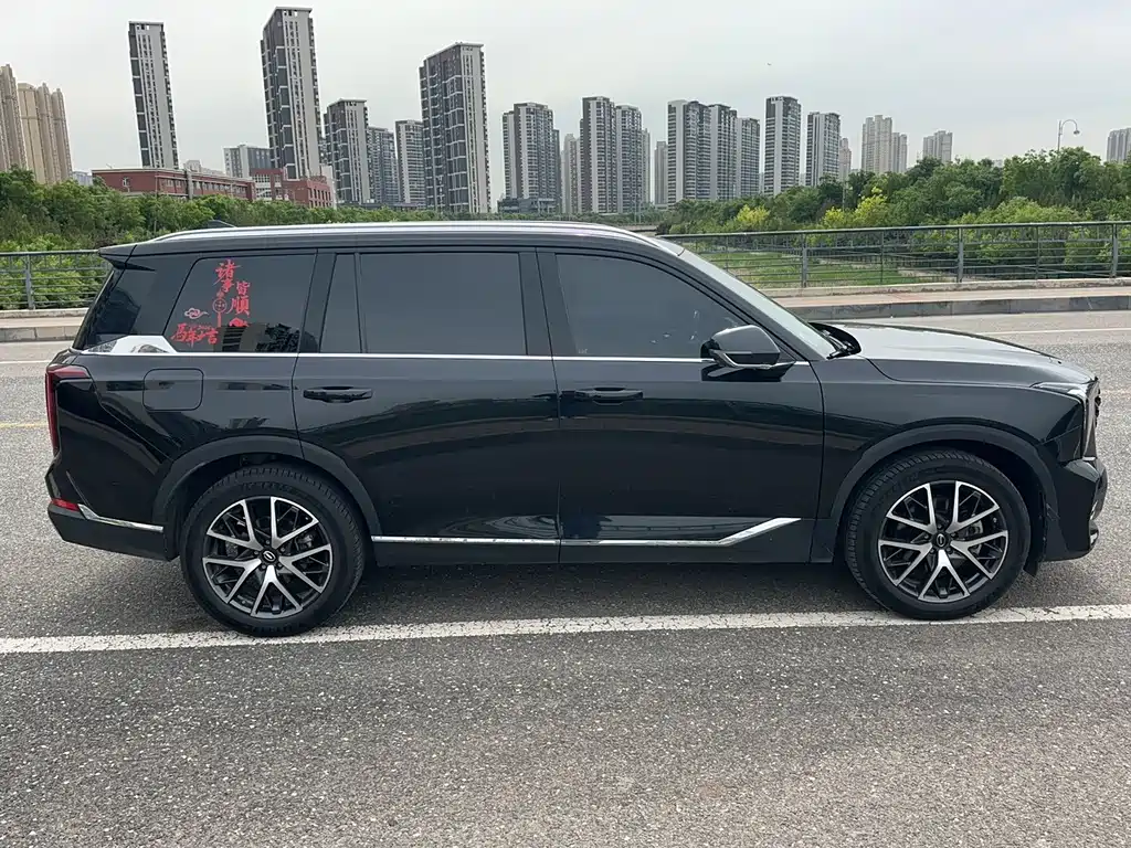 GAC Trumpchi GS8 2022 Pilot Series 2.0TGDI FWD Luxury Smart Connect Edition (7-Seater)