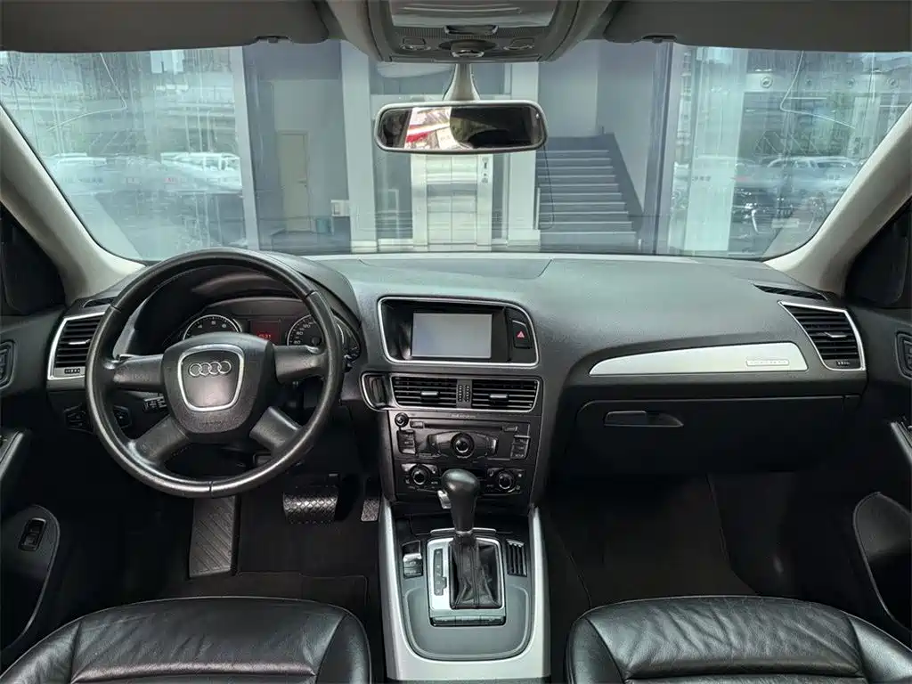 Audi Q5 2010 2.0TFSI Technical Edition