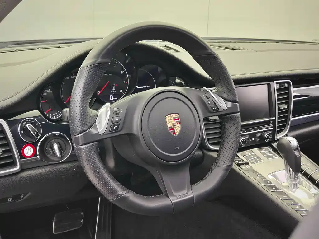 Porsche Panamera 3.0T