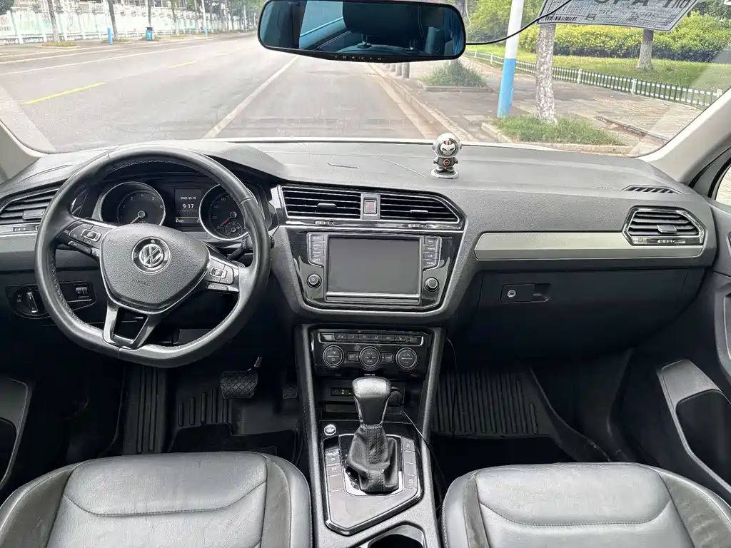 Volkswagen Tiguan L 2018 330TSI Automatic FWD Luxury Edition