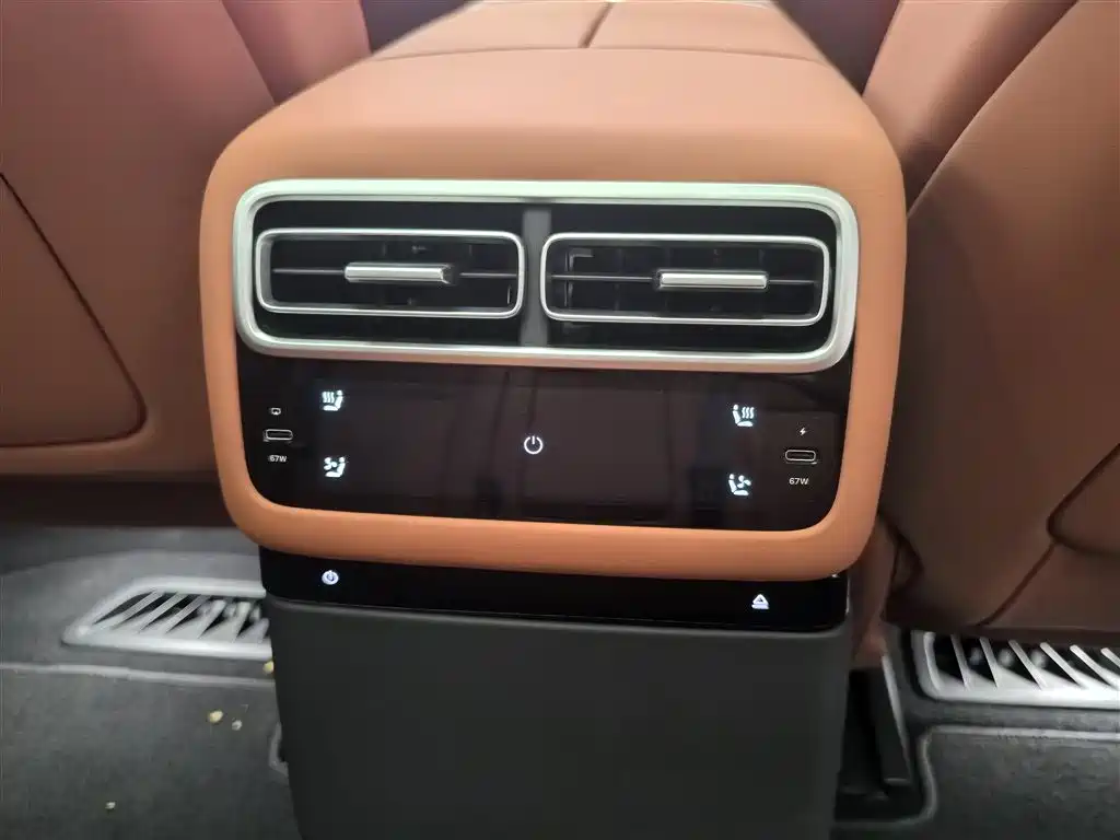 Li Auto L7 2025 Max Intelligent Refresh Edition
