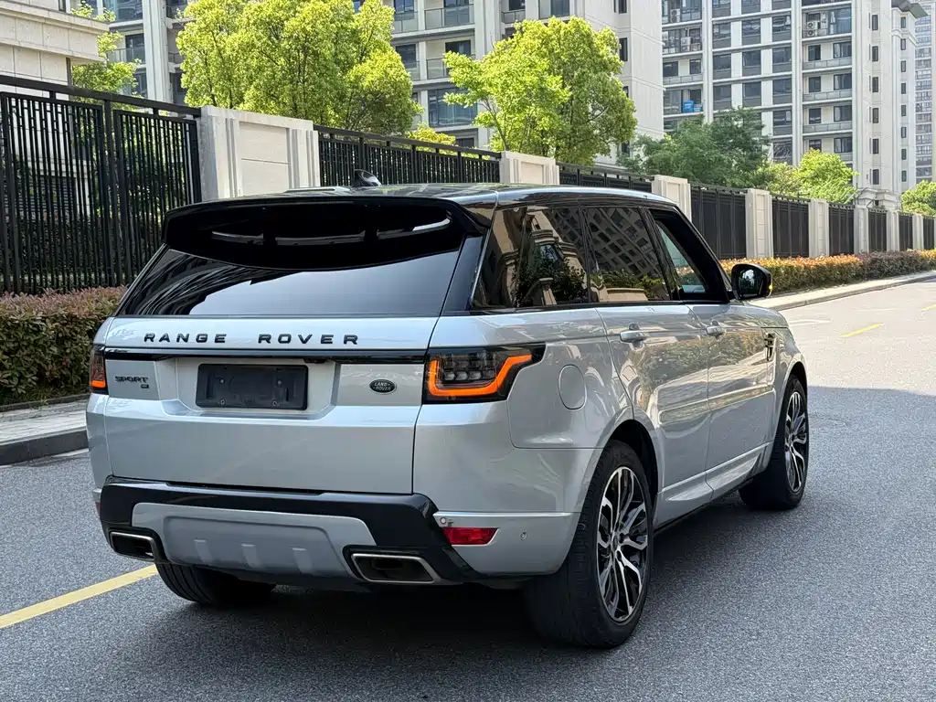 Range Rover Sport 2021 3.0 L6 Dynamic Black Edition