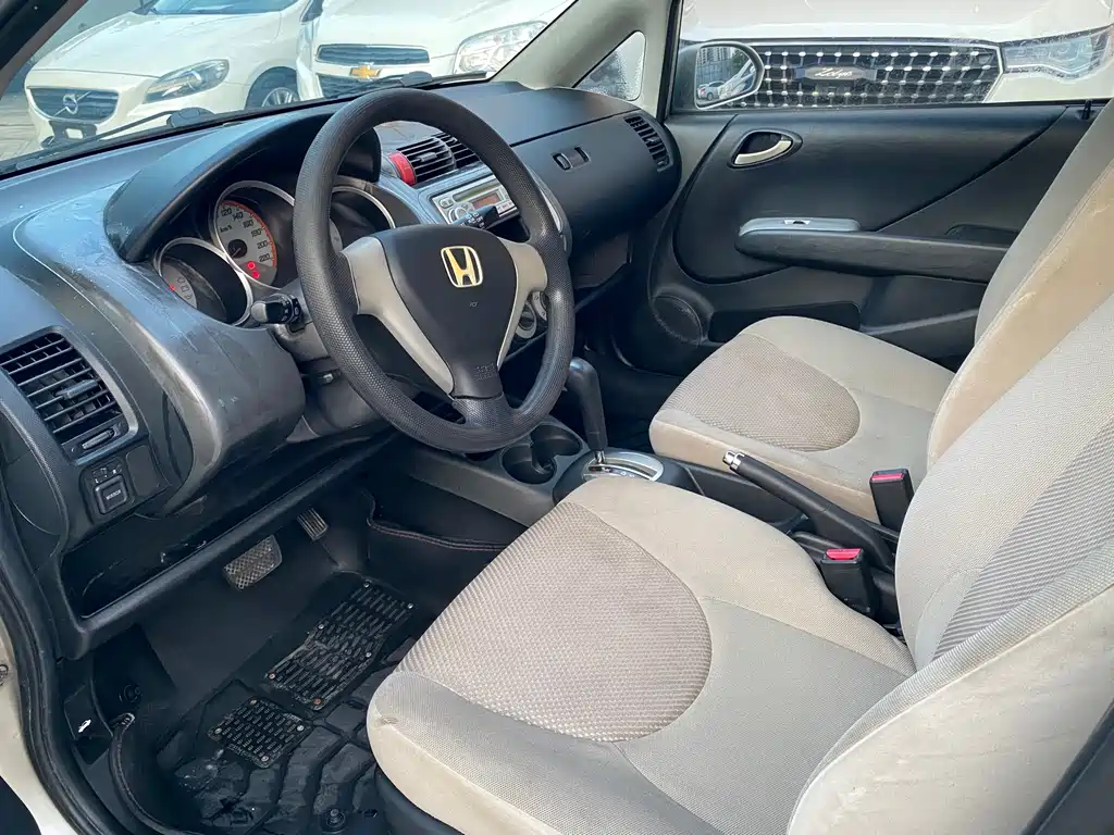 Honda Fit 2008 1.3L Automatic Comfort