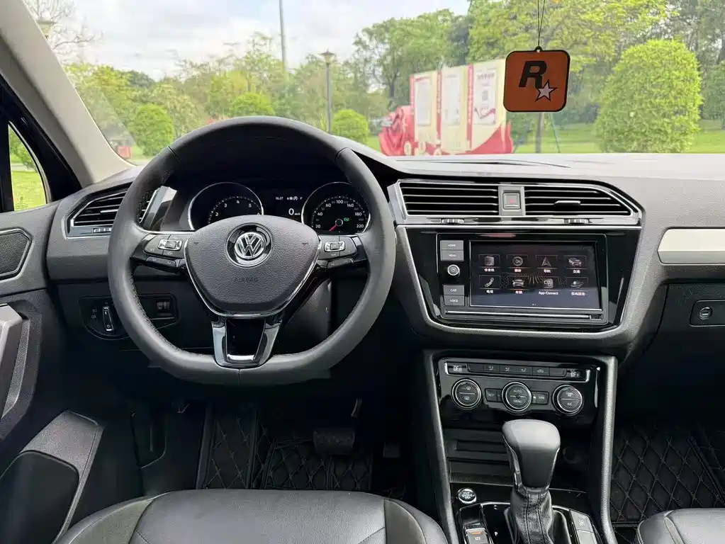 Volkswagen Tiguan L 2019 330TSI Automatic FWD Panoramic Comfort Edition China VI