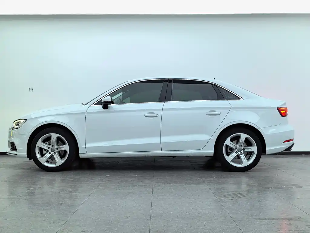 Audi A3 2020 Limousine 35 TFSI Entry