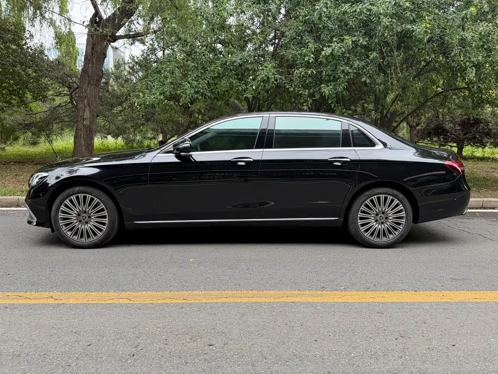 Mercedes-Benz E-Class 2023 E 300 L Luxury