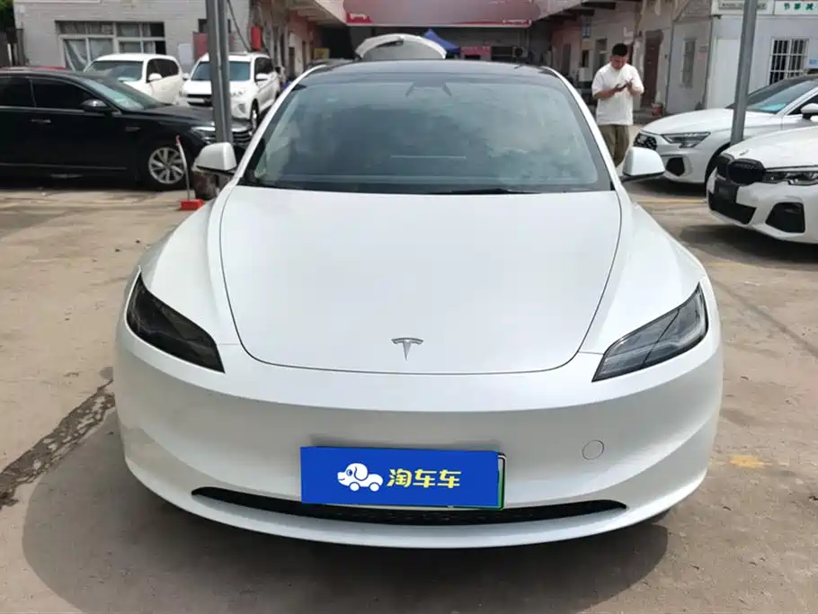 Model 3 2023 Rear-Wheel Drive
