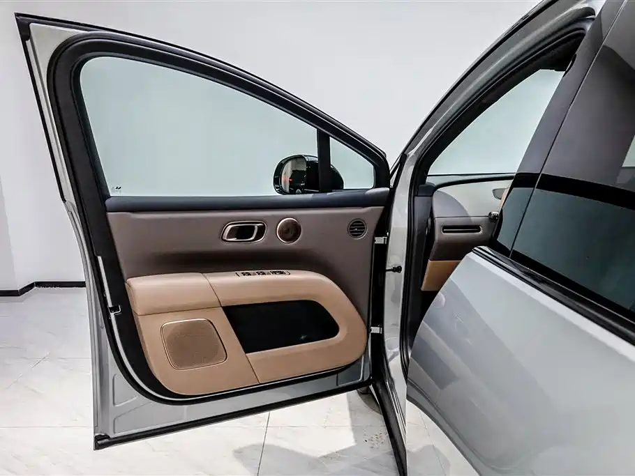 Li Auto i6 2025 RWD Standard Edition