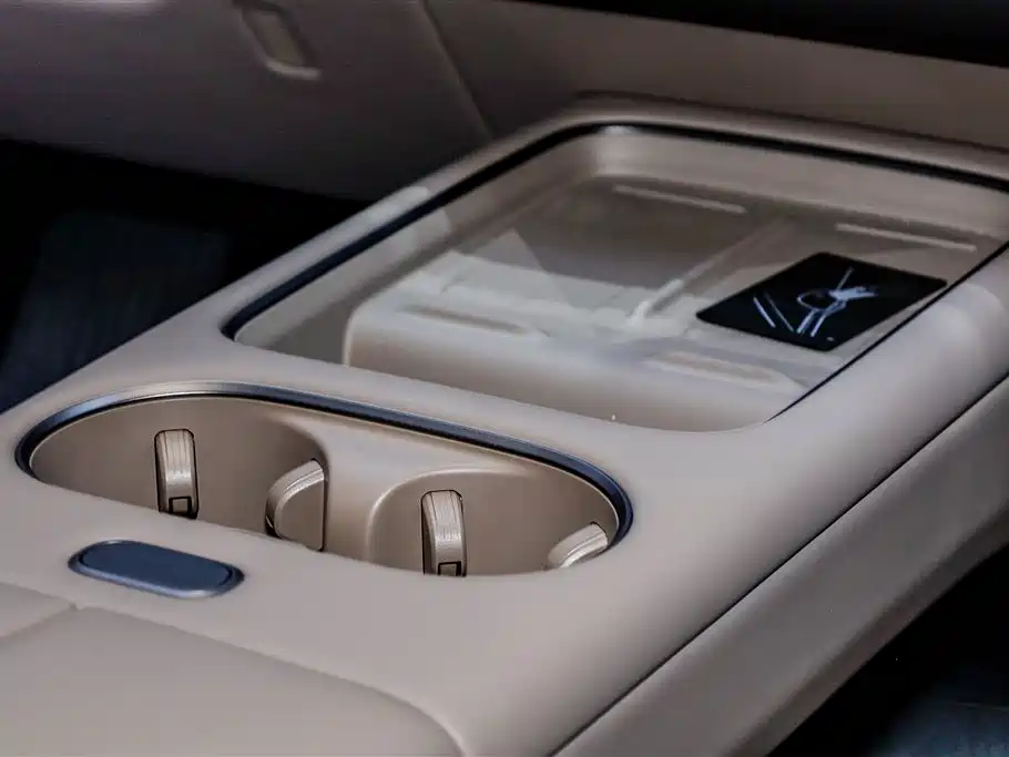 Li Auto i6 2025 RWD Standard Edition