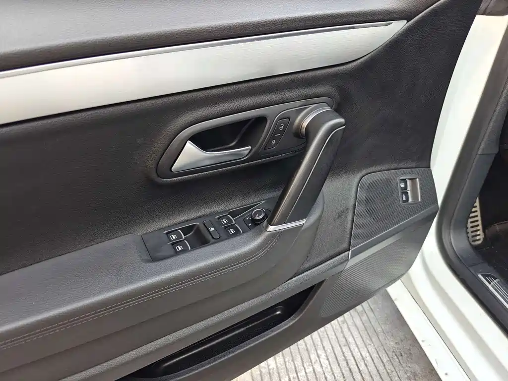 FAW-Volkswagen CC 2016 1.8TSI Luxury