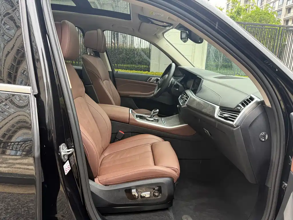 BMW X5 2019 xDrive40i Premium M Sport Package