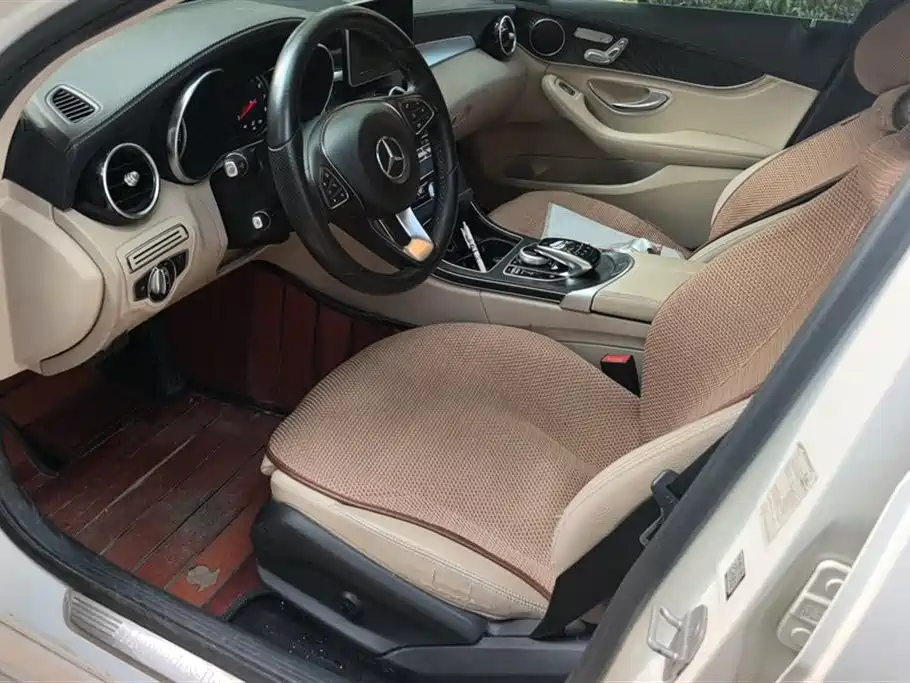2015 Mercedes-Benz C 200 L Sport