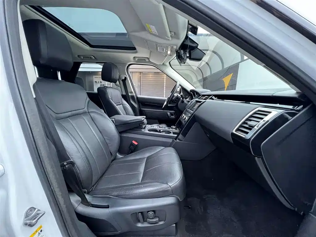 Land Rover Discovery 2017 3.0 SC V6 SE