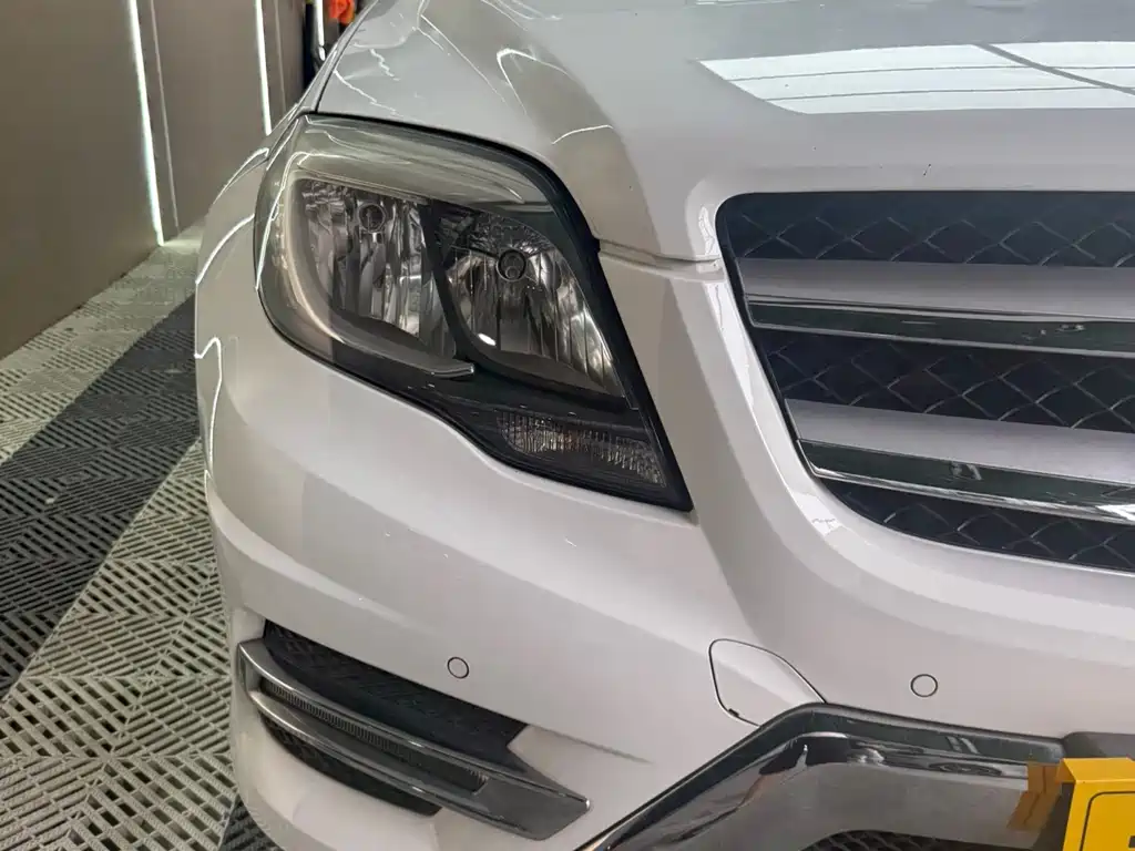 Mercedes-Benz GLK-Class 2015 GLK 260 4MATIC Dynamic Edition Ultimate Version