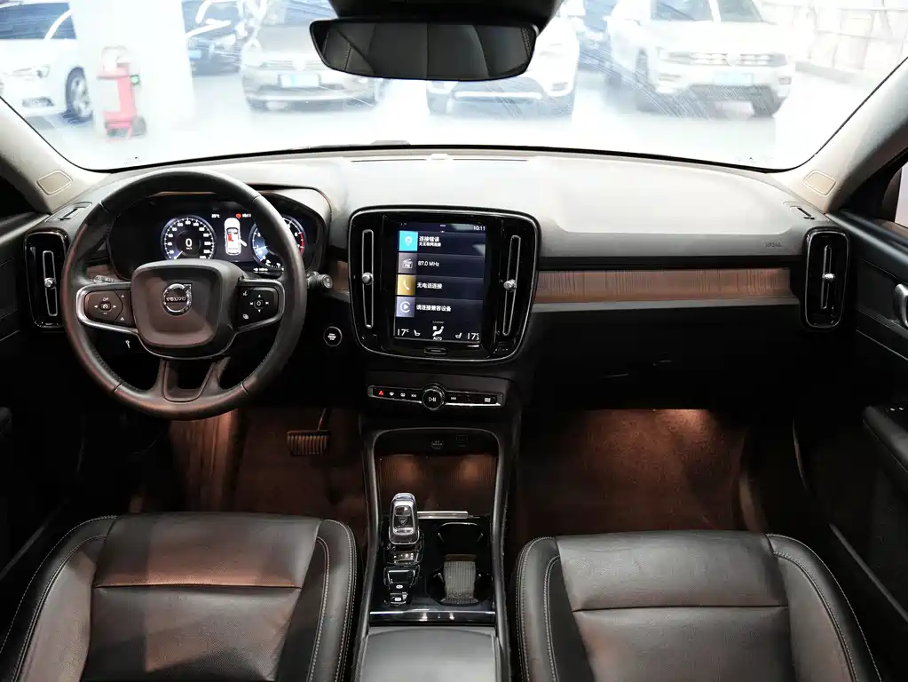 Volvo XC40 2021 T4 AWD Zhiyuan Luxury Edition