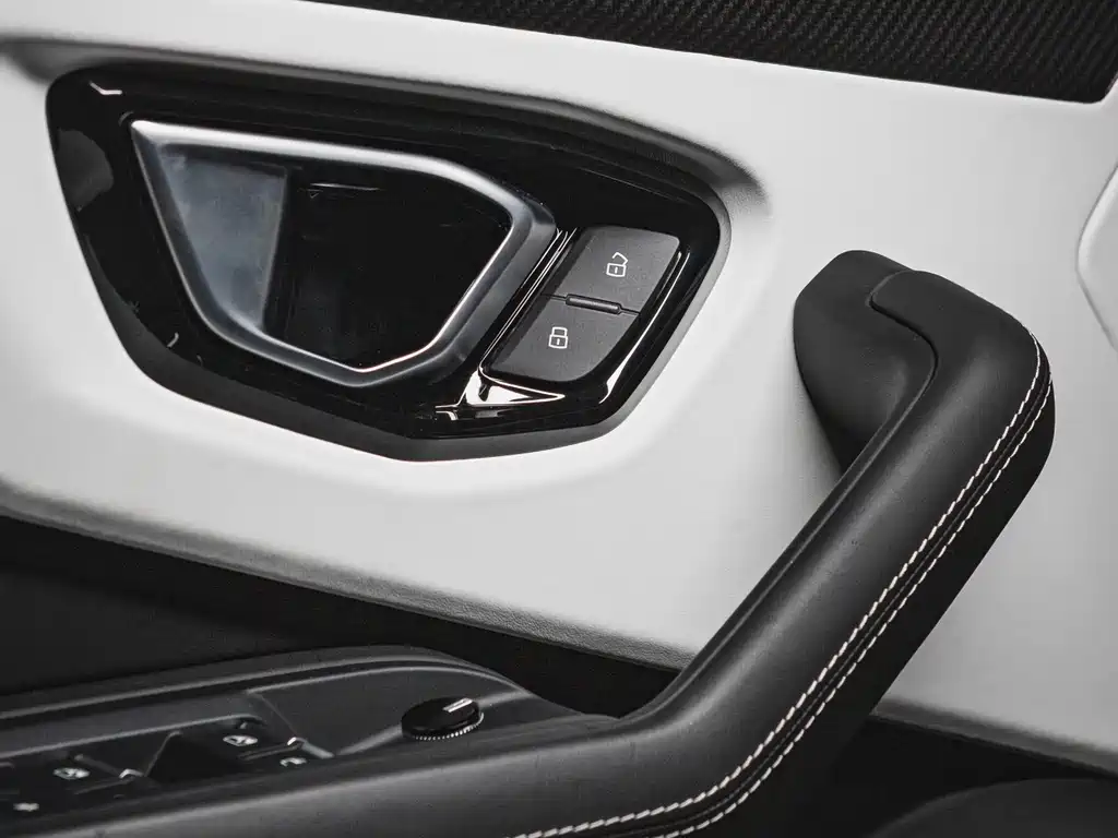 Lamborghini Urus 2021 4.0T V8