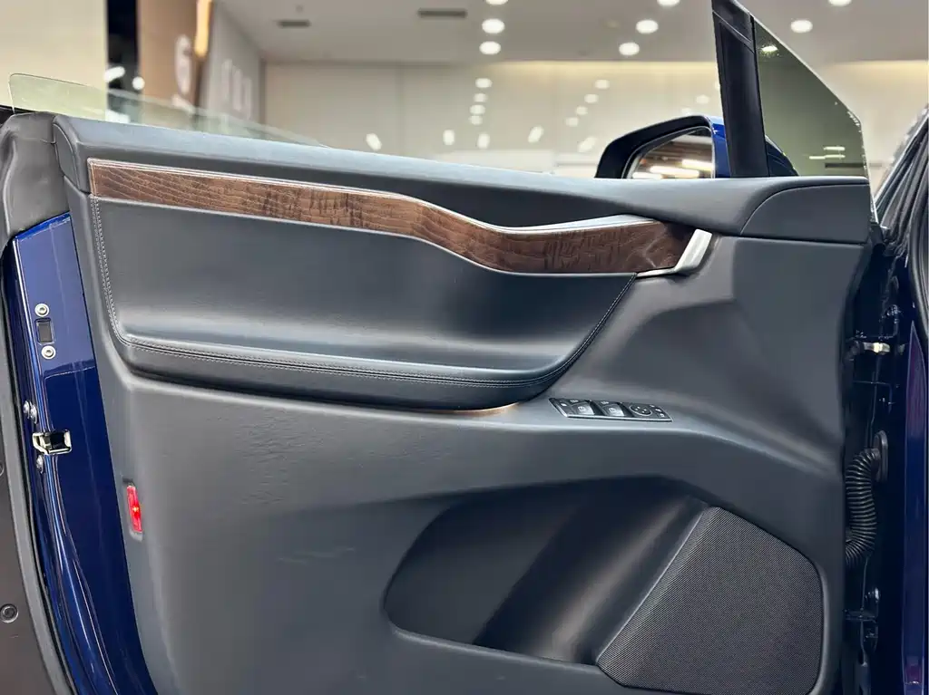 2016 Tesla Model X 75D